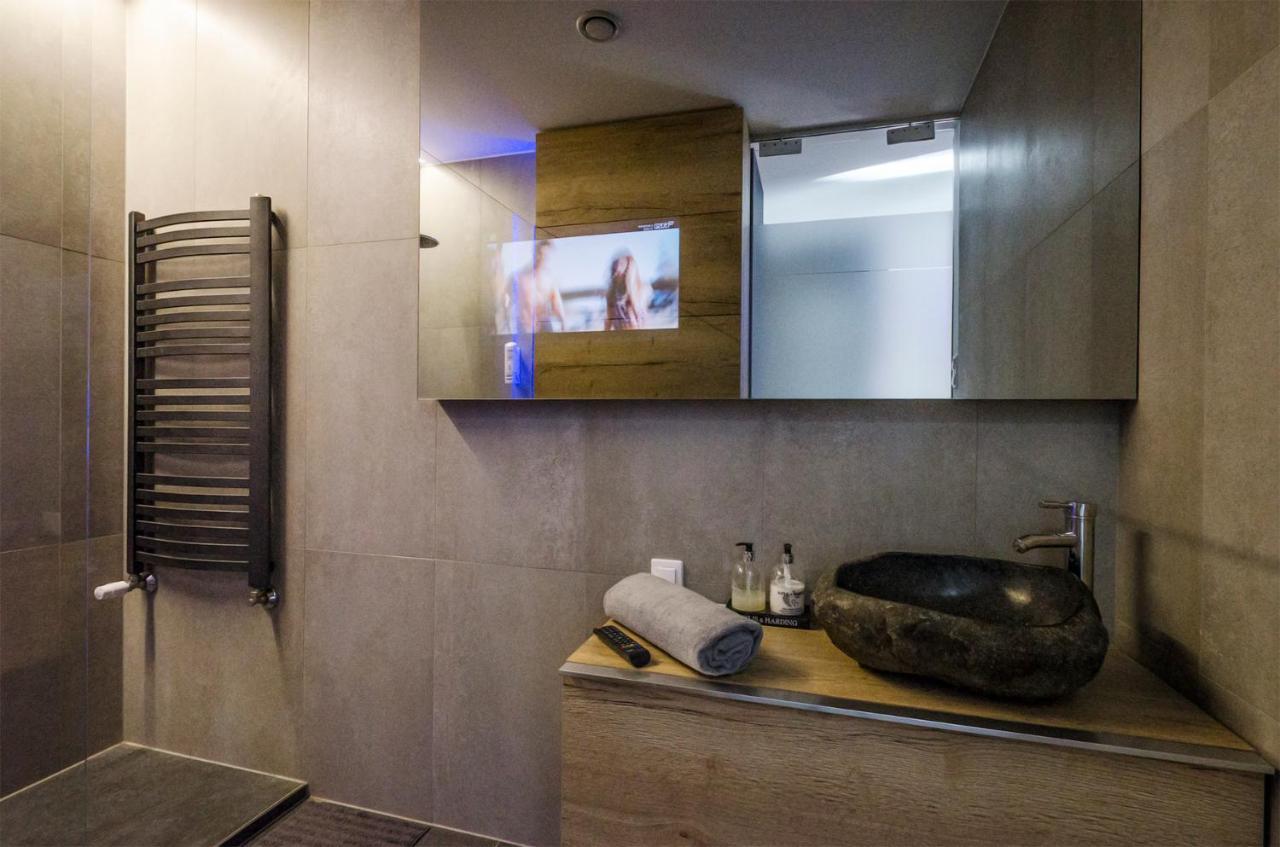Lupoapartments Z Jacuzzi Pole Dance Leczycka 29 Klimatyzacja Parking Dostep Na Kod Łódź Exterior foto