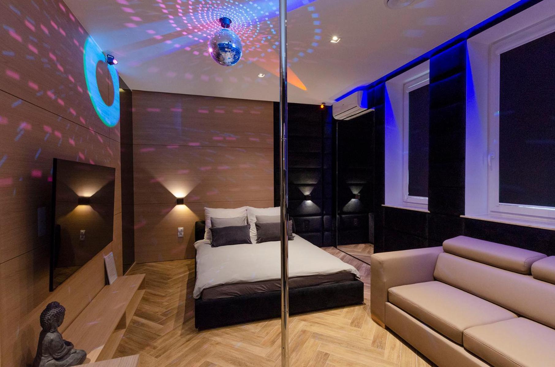 Lupoapartments Z Jacuzzi Pole Dance Leczycka 29 Klimatyzacja Parking Dostep Na Kod Łódź Exterior foto